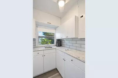 3219 46th Street N, Saint Petersburg, FL 33713 - Photo 25