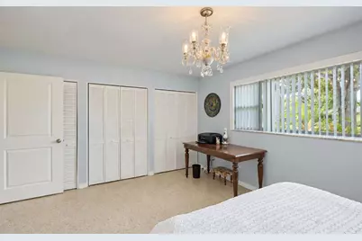 3219 46th Street N, Saint Petersburg, FL 33713 - Photo 37