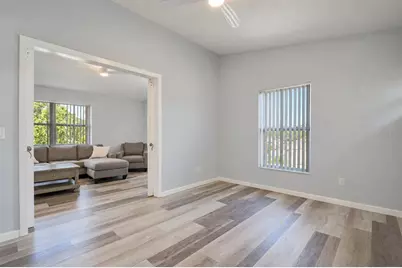 3219 46th Street N, Saint Petersburg, FL 33713 - Photo 69