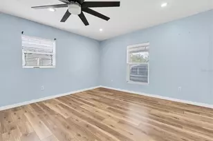 200 62nd St N, Saint Petersburg, FL 33710 - Photo 17