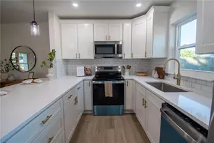 5751 Dunfries St N, Saint Petersburg, FL 33709 - Photo 7
