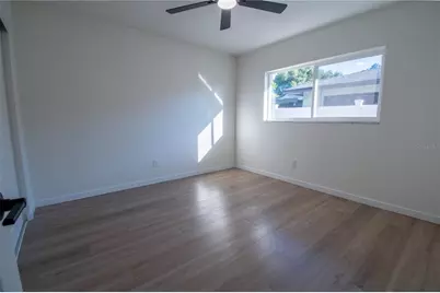 5751 Dunfries Street N, Saint Petersburg, FL 33709 - Photo 23