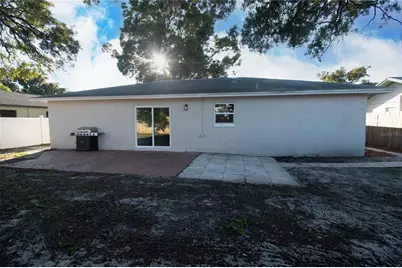 5751 Dunfries Street N, Saint Petersburg, FL 33709 - Photo 27