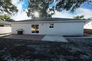 5751 Dunfries St N, Saint Petersburg, FL 33709 - Photo 27