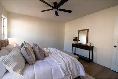 5751 Dunfries Street N, Saint Petersburg, FL 33709 - Photo 17