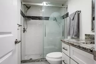 7300 Sun Island Dr S, South Pasadena, FL 33707 - Photo 15