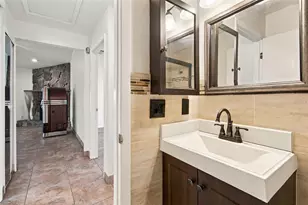 3445 35th St N, Saint Petersburg, FL 33713 - Photo 35