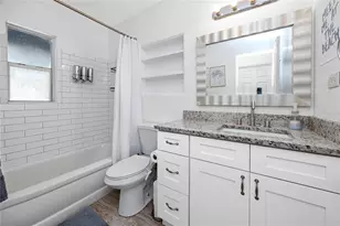 925 67th St S, Saint Petersburg, FL 33707 - Photo 19