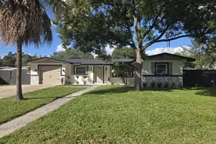 1638 Pineberry St, Lakeland, FL 33803 - Photo 1