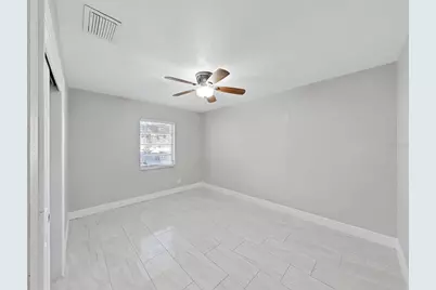 3414 N Avenida Republica De Cuba, Tampa, FL 33605 - Photo 37