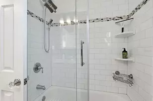 420 40th St N, Saint Petersburg, FL 33713 - Photo 15