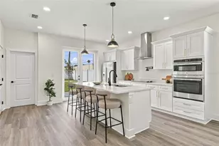 801 E Giddens Ave, Tampa, FL 33603 - Photo 9