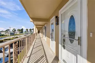 1 Boca Ciega Point Blvd, Saint Petersburg, FL 33708 - Photo 3