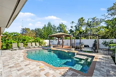 11512 Warren Oaks Place, Riverview, FL 33578 - Photo 15