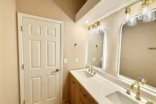 10334 Longwood Dr, Seminole, FL 33777 - Photo 49