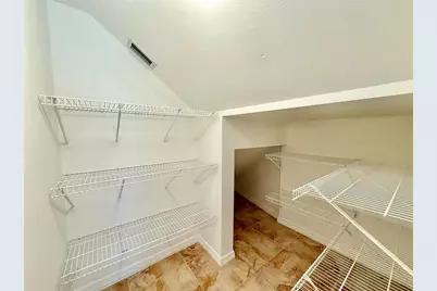 10334 Longwood Drive, Seminole, FL 33777 - Photo 37