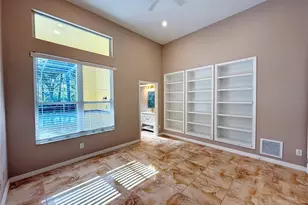 10334 Longwood Dr, Seminole, FL 33777 - Photo 35