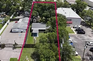 4617 N Clark Ave, Tampa, FL 33614 - Photo 1