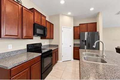 3808 Kearsney Abbey Circle, Dover, FL 33527 - Photo 7
