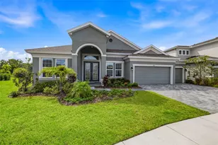 5254 Wolf Crk Dr, Apollo Beach, FL 33572 - Photo 1