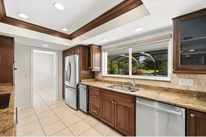 4110 Carrollwood Village Drive, Tampa, FL 33618 - Photo 17
