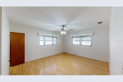 3302 W Paxton Avenue, Tampa, FL 33611 - Photo 5