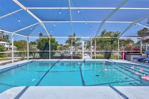 563 Lewis Blvd SE, Saint Petersburg, FL 33705 - Photo 27