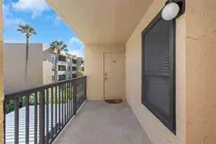 2614 Cove Cay Dr, Clearwater, FL 33760 - Photo 25