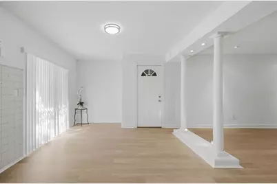 3010 Emerson Avenue S, Saint Petersburg, FL 33712 - Photo 13