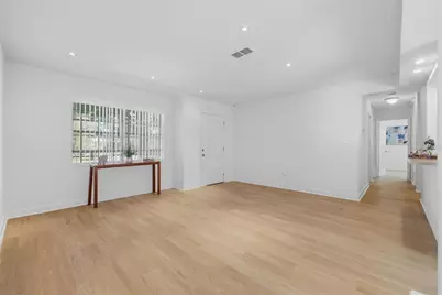 3010 Emerson Avenue S, Saint Petersburg, FL 33712 - Photo 9