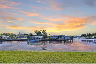 18 Yawl, Palm Harbor, FL 34683 - Photo 1