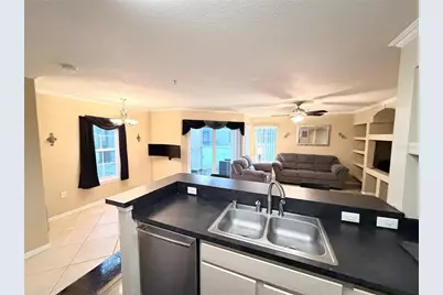 8516 Island Breeze Lane #106, Temple Terrace, FL 33637 - Photo 5