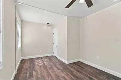 8135 Bayshore Drive, Treasure Island, FL 33706 - Photo 17