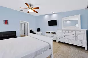5870 51st St S, Saint Petersburg, FL 33715 - Photo 21