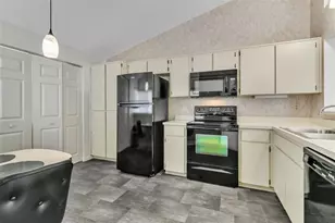616 Fairmont Ave, Safety Harbor, FL 34695 - Photo 5