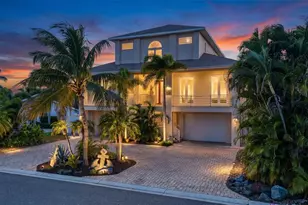 532 Johns Pass Ave, Madeira Beach, FL 33708 - Photo 1