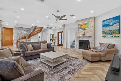 532 Johns Pass Avenue, Madeira Beach, FL 33708 - Photo 23