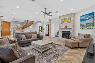 532 Johns Pass Ave, Madeira Beach, FL 33708 - Photo 23