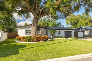 2020 Valley Dr, Dunedin, FL 34698 - Photo 5