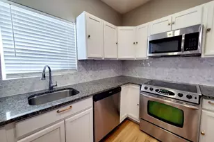 2701 E Columbus Dr, Tampa, FL 33605 - Photo 11