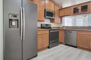11351 Shipwatch Ln, Largo, FL 33774 - Photo 5
