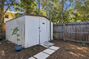 3926 26th St N, Saint Petersburg, FL 33714 - Photo 21