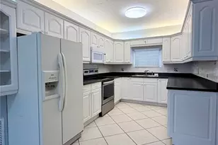 4320 Yardley Ave N, Saint Petersburg, FL 33713 - Photo 5