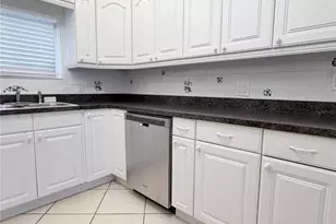 4320 Yardley Ave N, Saint Petersburg, FL 33713 - Photo 17