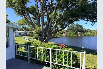 182 N Saint Thomas Circle, Apollo Beach, FL 33572 - Photo 31