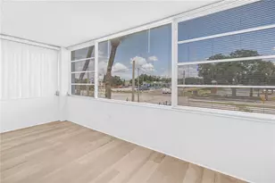 1900 68th St N, Saint Petersburg, FL 33710 - Photo 25