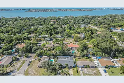 1362 Robinson Drive, Saint Petersburg, FL 33710 - Photo 47