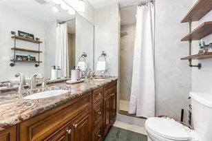 1362 Robinson Dr, Saint Petersburg, FL 33710 - Photo 25