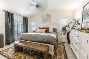 1362 Robinson Dr, Saint Petersburg, FL 33710 - Photo 23