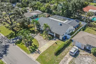 1362 Robinson Dr, Saint Petersburg, FL 33710 - Photo 45